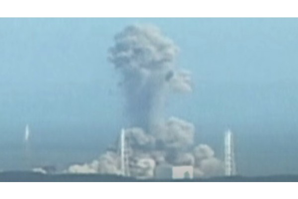 후쿠시마 원자력 발전소의 핵폭발 장면(뉴스화면 캡처)
