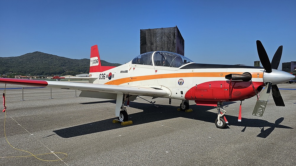 KT-1 대한민국 최초로 개발한 항공기로 공군 기본과정 훈련기