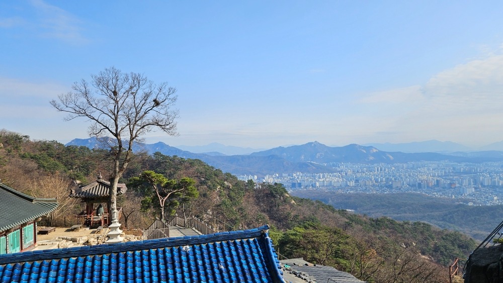 원통사에서 바라보는 서울 풍경