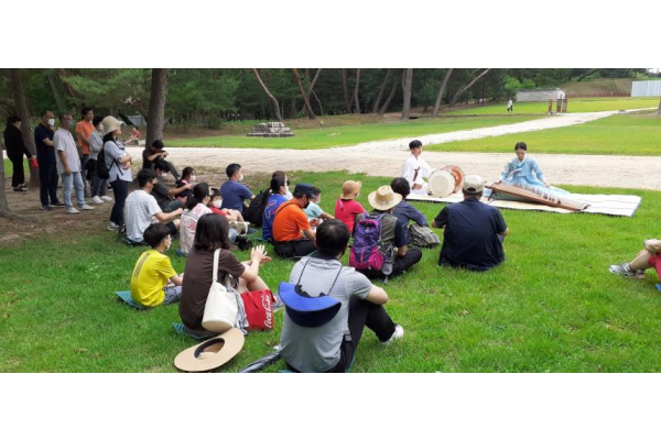 ‘황제릉 소리길 산책’ - 가야금 독주 연주(‘22.06.19.)(국가유산청 제공)