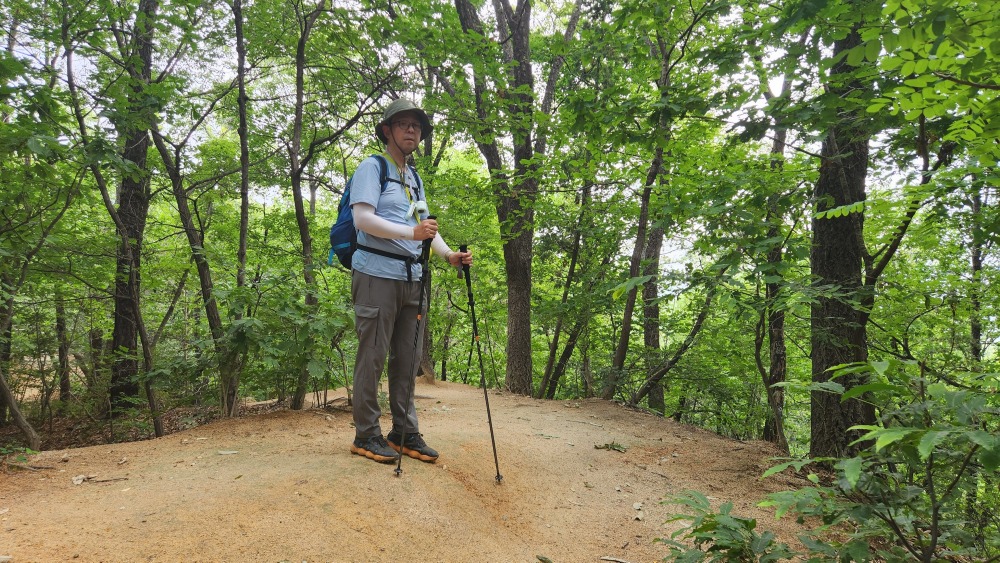 대부분 주말 등산객에게는 괜춘