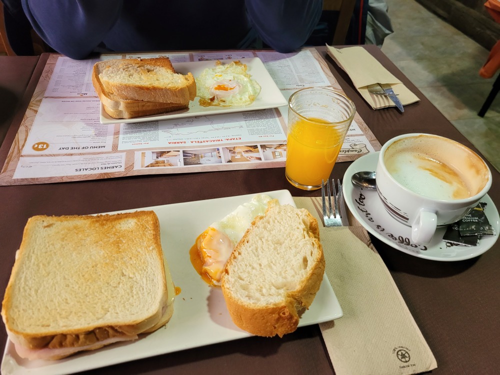 일반적인 스페인식 아침식사